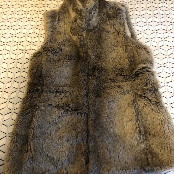 Banana Republic Fur Vest - size Small - Picture 2 of 4